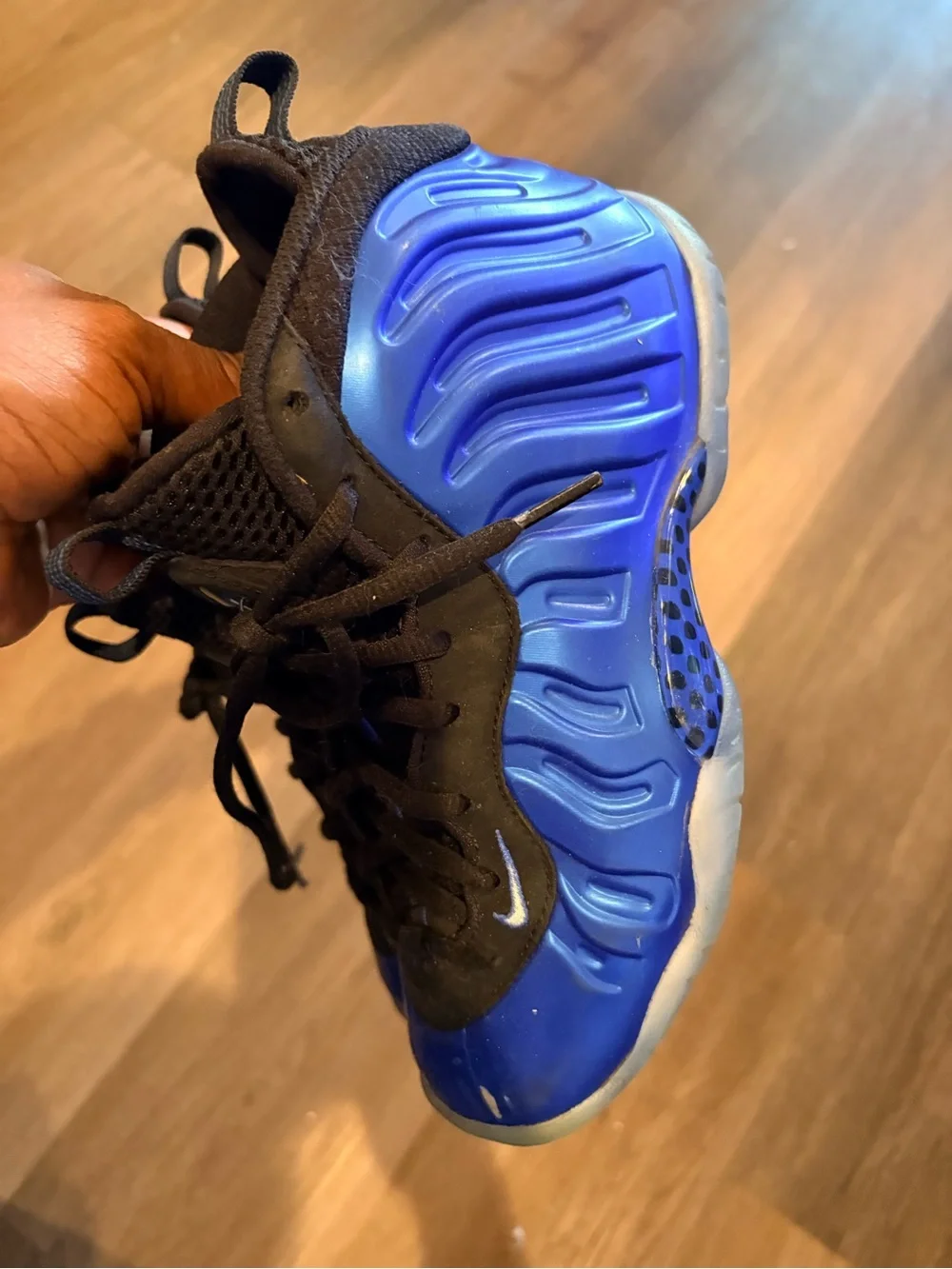 Nike Kids Royal Blue and Black Foamposite-Style Sneakers
